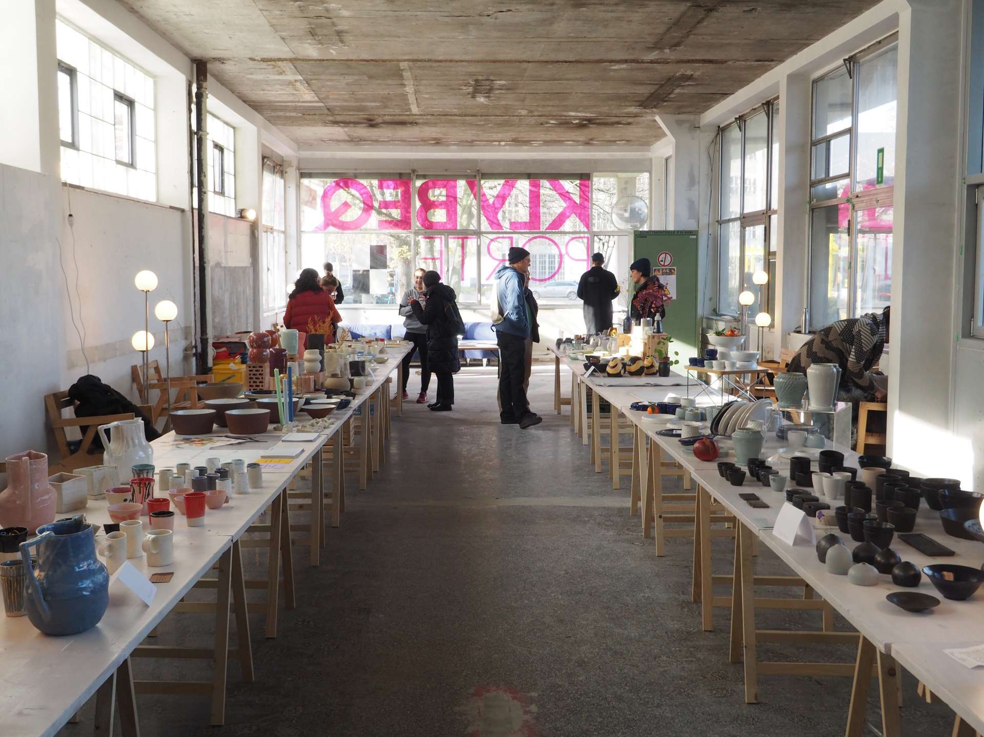 Holiday Ceramic Market